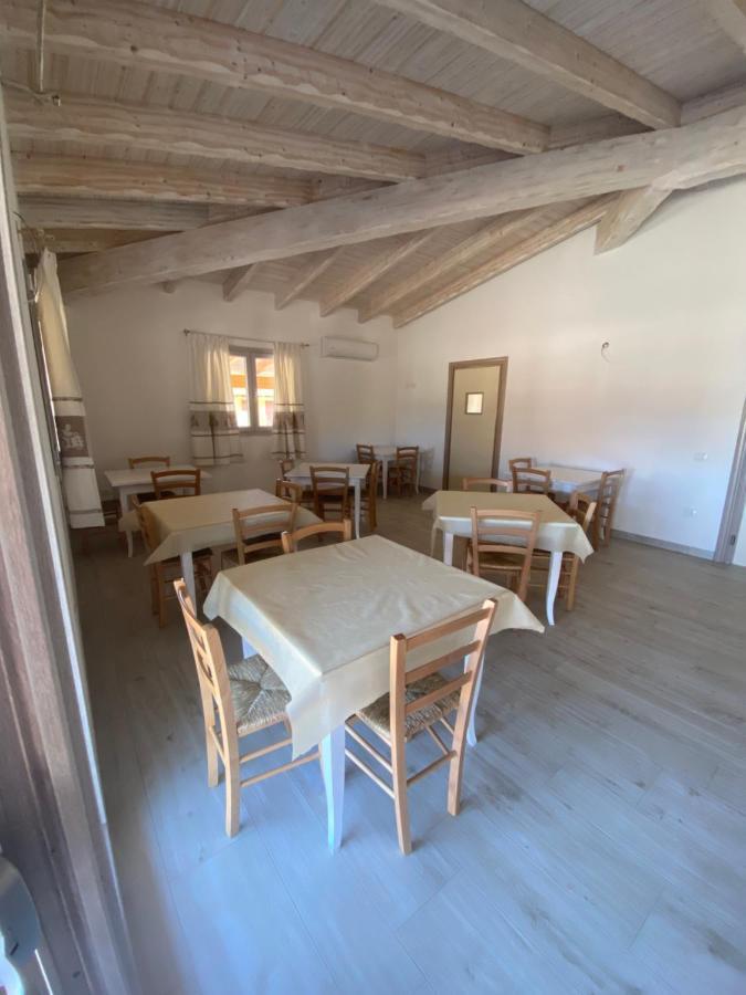 Tenute Venafiorita Loiri Porto San Paolo Exteriör bild